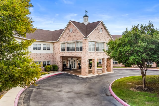 The-Havens-and-the-Laurels-Stone-Oak-003