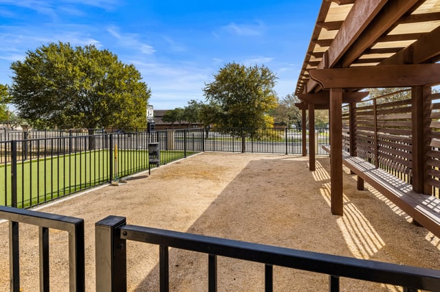 The-Havens-and-the-Laurels-Stone-Oak-042