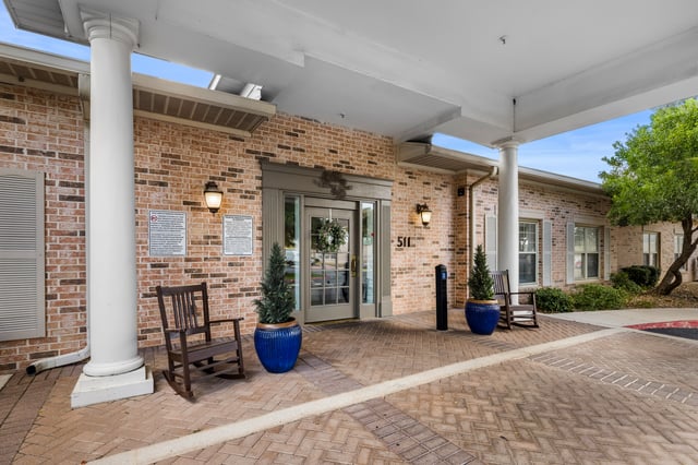 The-Havens-and-the-Laurels-Stone-Oak-052